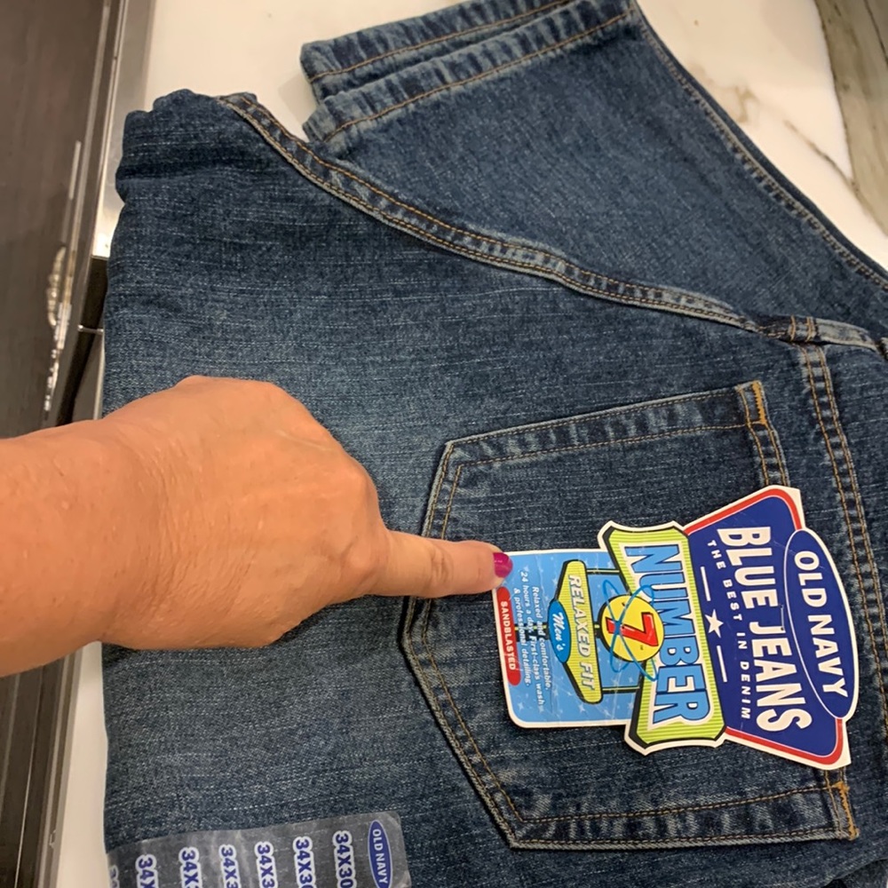 Relaxed Fit Denim jeans Sz 34” x 30”, NWT